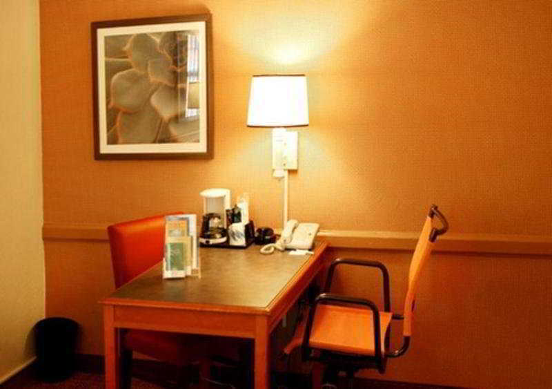 La Quinta Inn By Wyndham Baton Rouge University Area Pokoj fotografie